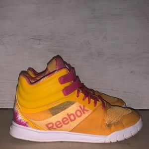 Kids Reebok Shoes Sz 5.5